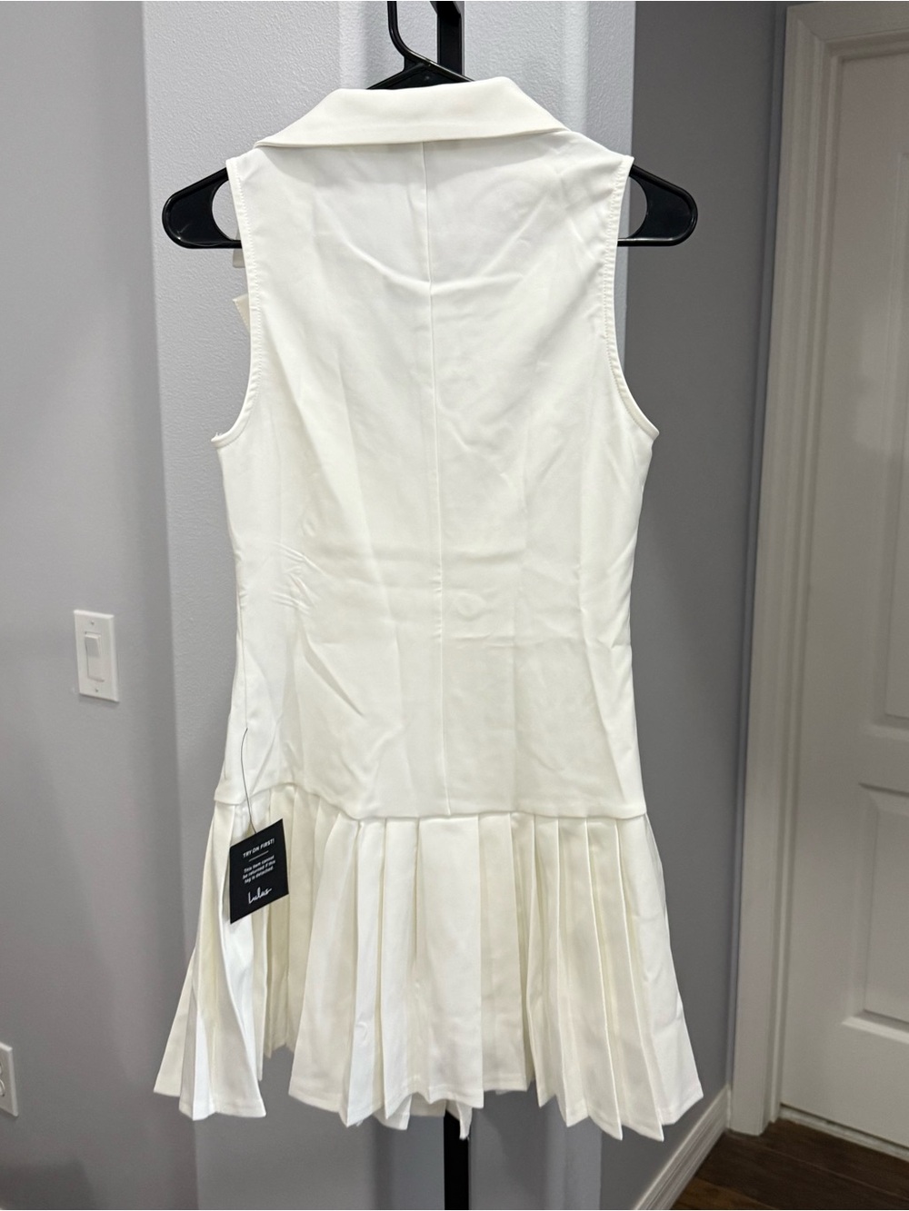 Lulus Posh Vision White Sleeveless Blazer Pleated Mini Dress Size Medium - Picture 6 of 7